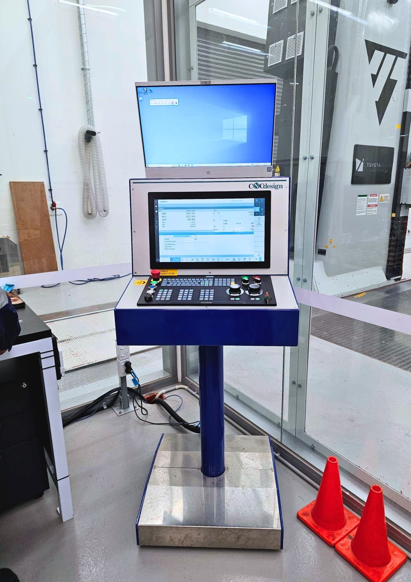 Sinumerik One Machine Control Panel and HMI on a Pedestal